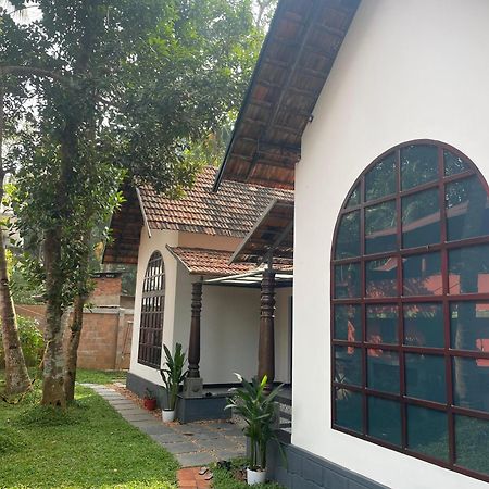 Munroe Plackal Heritage Mundrothuruth Bagian luar foto